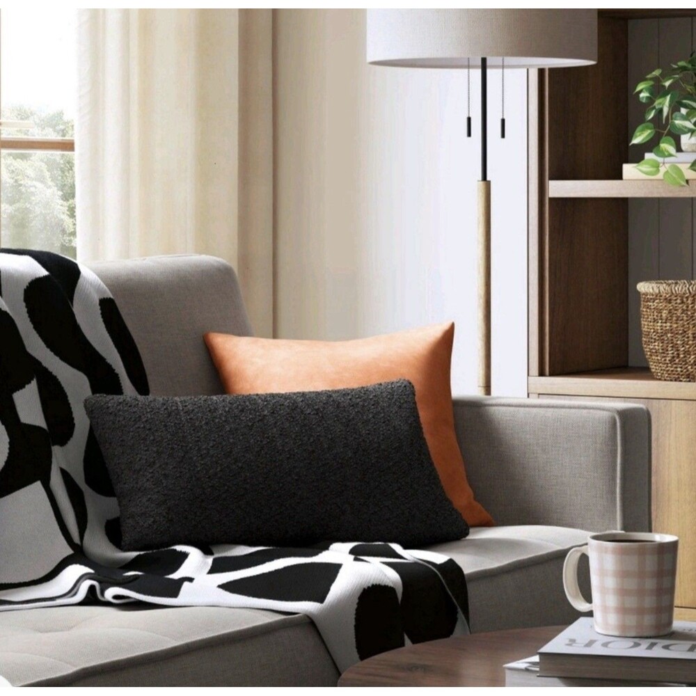 Reversible Knit Geo Throw Blanket 50x60 Black Threshold Cozy Midweight NEW - Picture 3 of 5